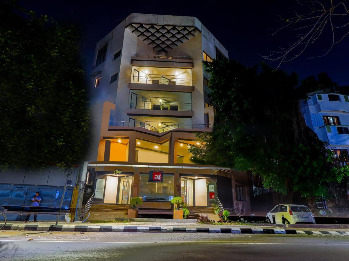 Treebo Trend Time Square Marine Drive Hotel Kochi Eksteriør billede
