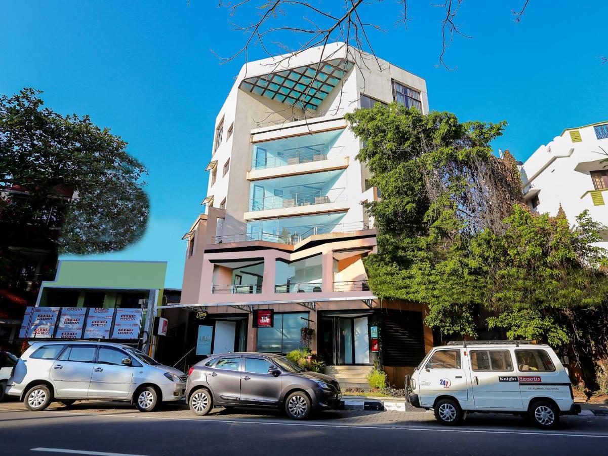 Treebo Trend Time Square Marine Drive Hotel Kochi Eksteriør billede