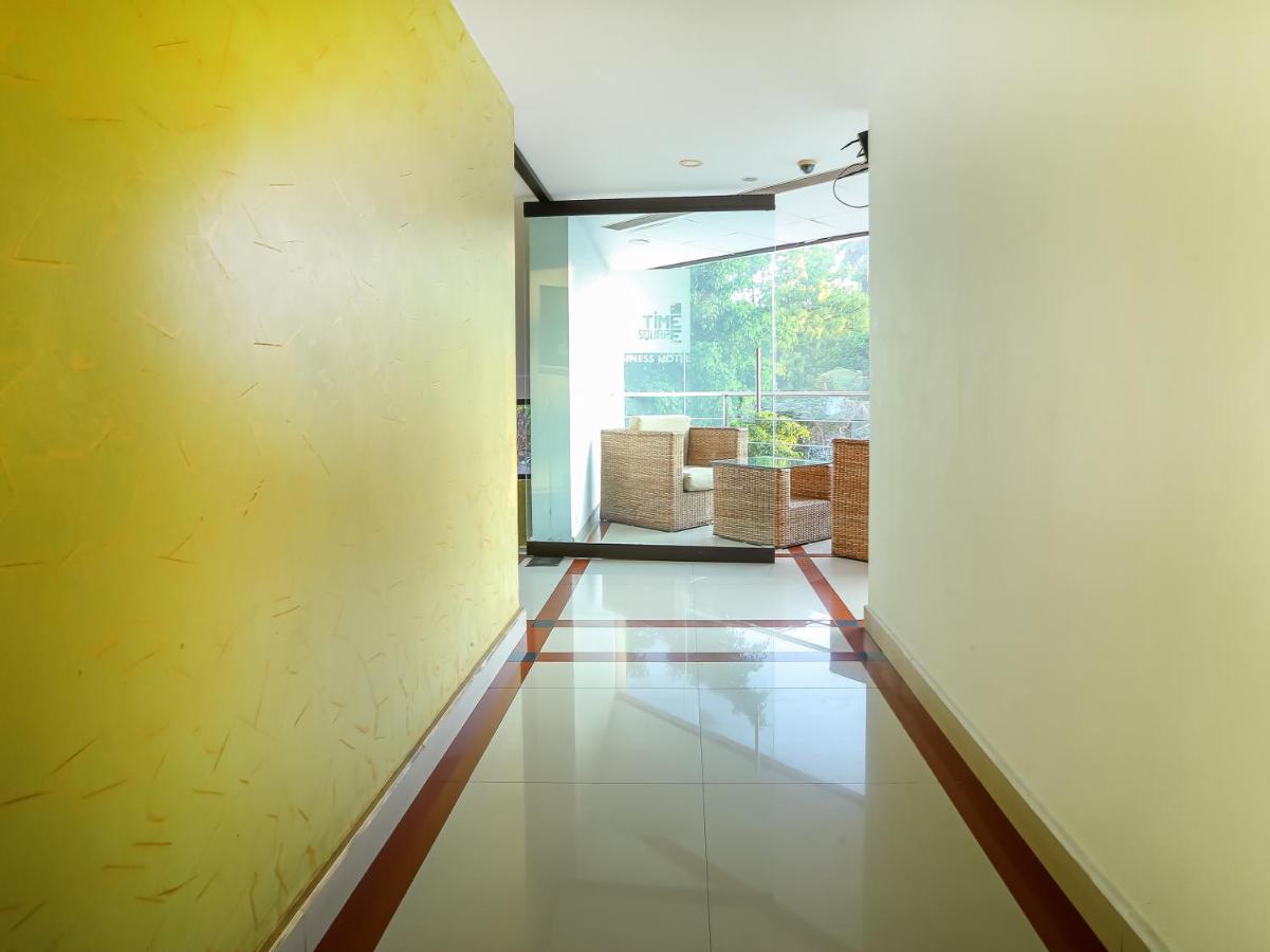 Treebo Trend Time Square Marine Drive Hotel Kochi Eksteriør billede