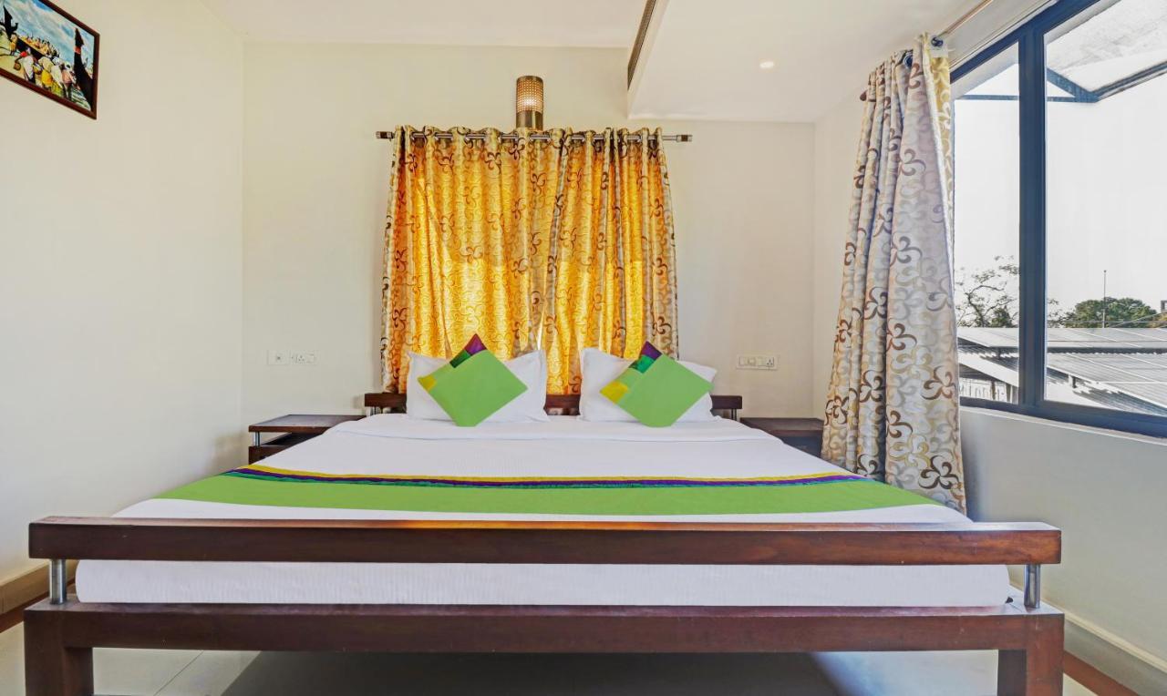 Treebo Trend Time Square Marine Drive Hotel Kochi Eksteriør billede