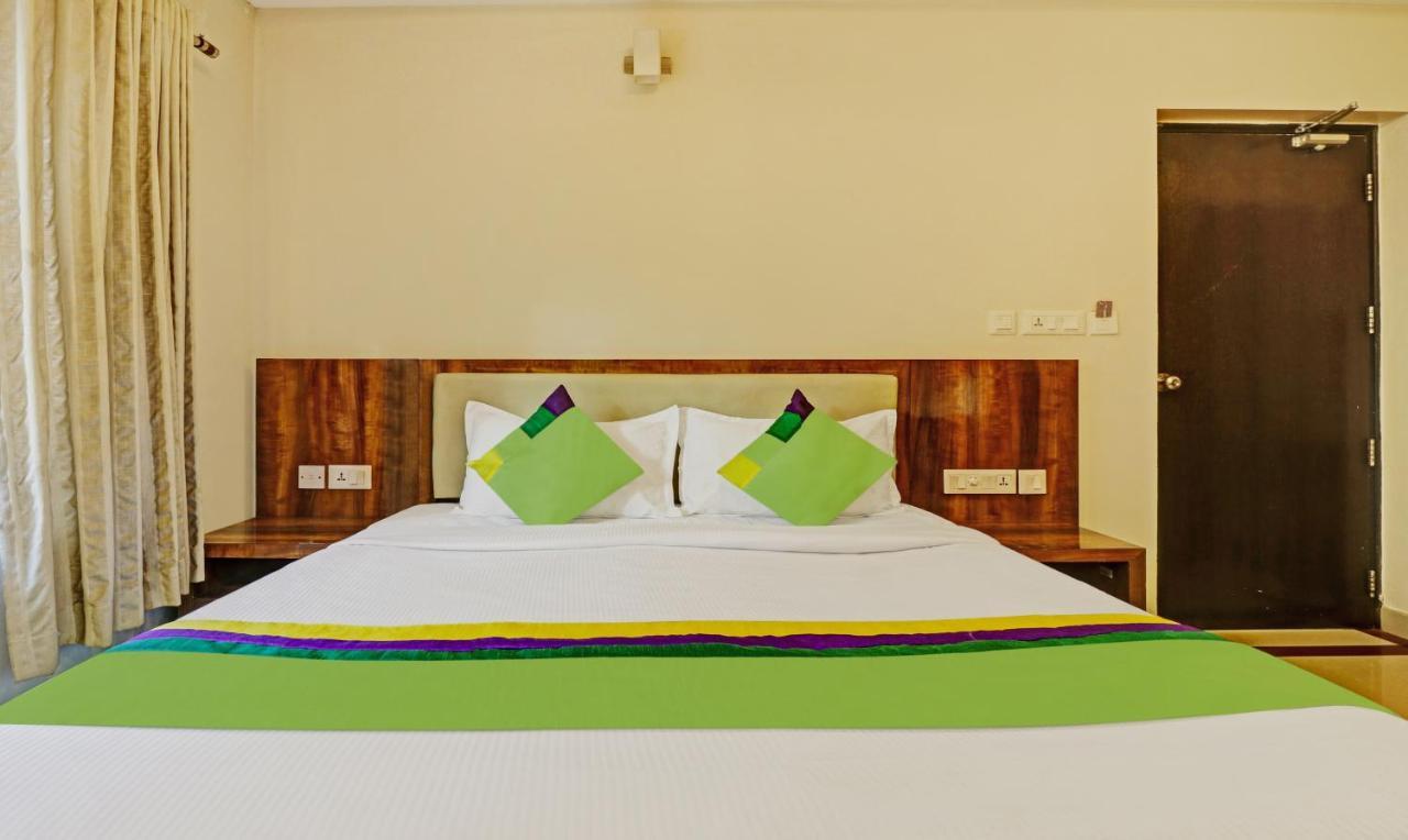 Treebo Trend Time Square Marine Drive Hotel Kochi Eksteriør billede