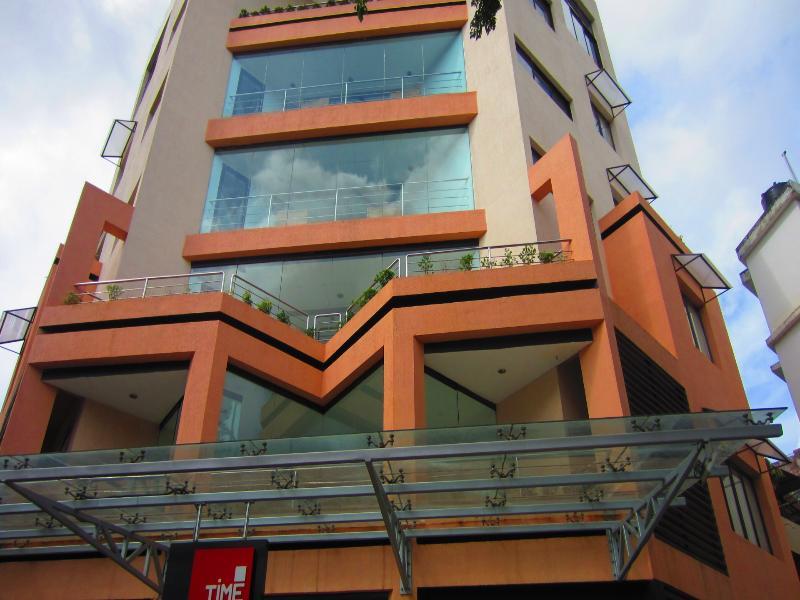 Treebo Trend Time Square Marine Drive Hotel Kochi Eksteriør billede