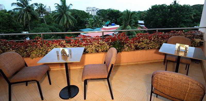 Treebo Trend Time Square Marine Drive Hotel Kochi Eksteriør billede