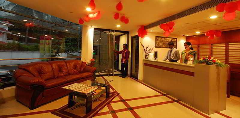 Treebo Trend Time Square Marine Drive Hotel Kochi Eksteriør billede
